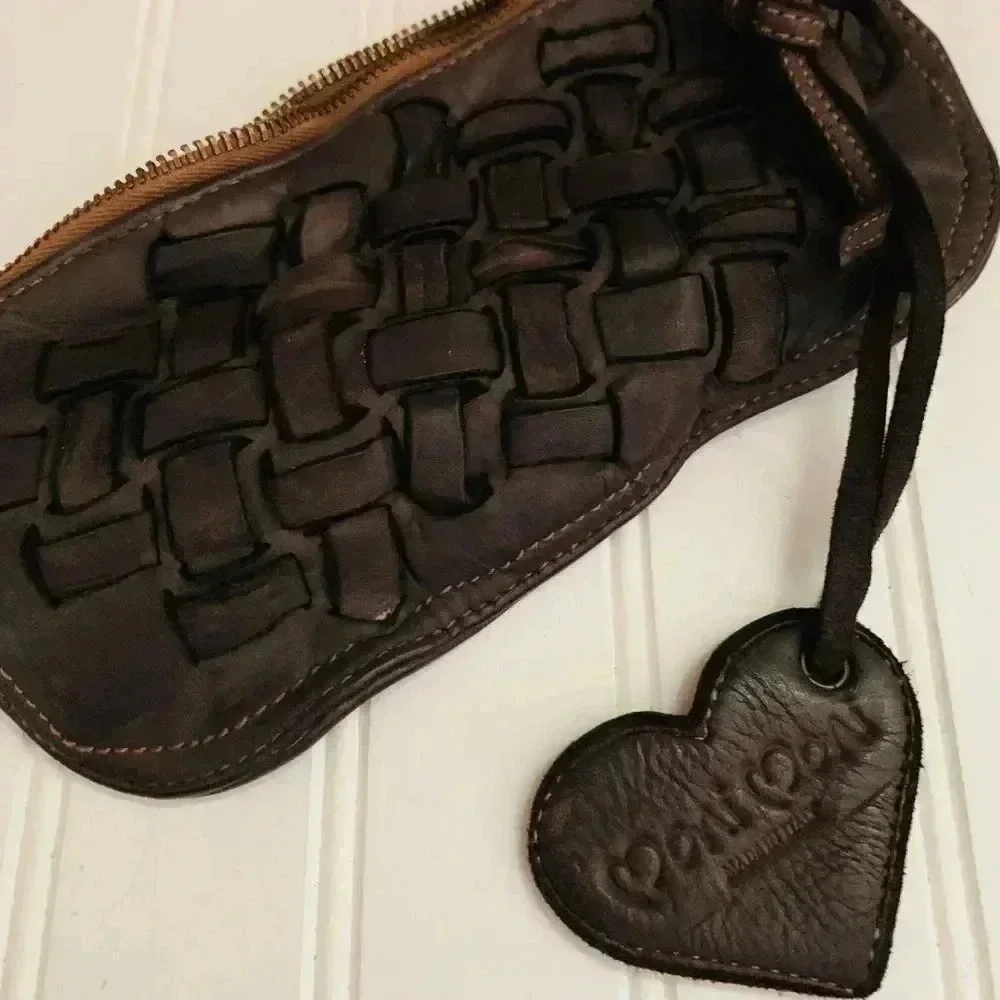 Moni Moni made in Italy wristlet